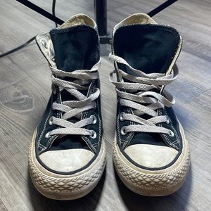 Converse Chuck Taylor All Star Men’s 4, Women’s 6 Black & White Classic